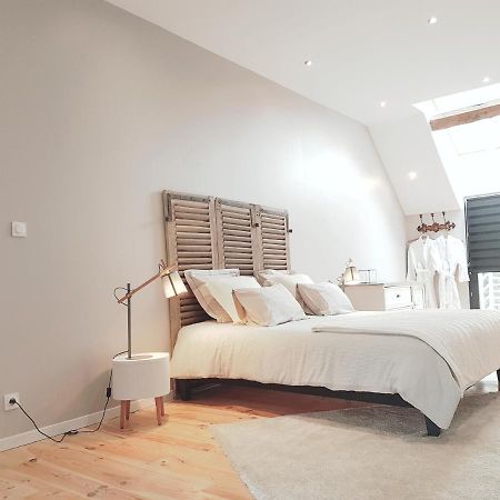 Bed and Breakfast Domaine Du Bois Chaumet Couzon Esterno foto