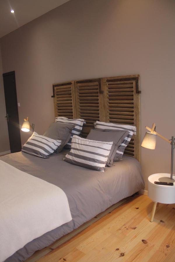 Bed and Breakfast Domaine Du Bois Chaumet Couzon Esterno foto